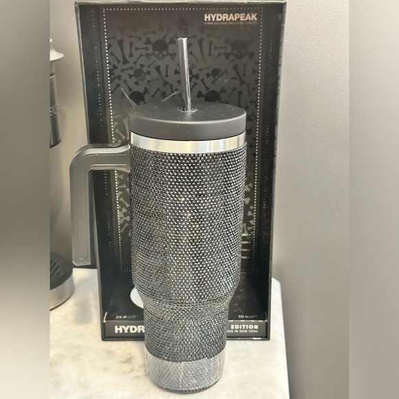 HydraPeak Limited Edition New York Design 40oz Unique Skull Face Tumbler - NIB - Picture 3 of 11